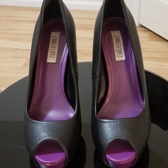 Jennifer Lopez Peep Toe Stilletos - Picture 1 of 3